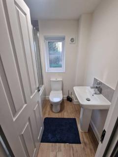 Comfy 3 bed home - Nottingham - 2