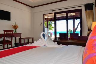 First Bungalow Beach Resort - 4