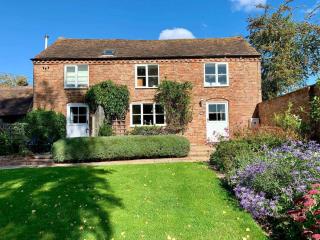 Hop Pickers Cottage - Little Marcle - 9