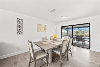 Direct Sailboat Access & Southern Exposure Heated Pool - Villa Coconut Hideaway - Roelens - Cape Coral - 1