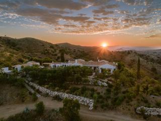 San Roque Suites de Monda - Monda - 9