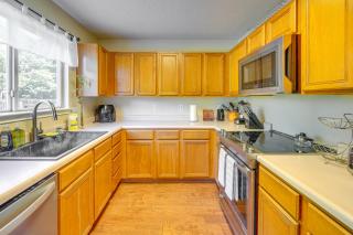 Pet-Friendly San Antonio Retreat with Private Yard! - San Antonio - 9