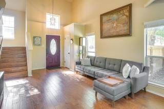 Pet-Friendly San Antonio Retreat with Private Yard! - San Antonio - 6