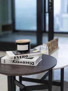 Location Oceanview luxury 1BR Apt steps to beach - 1