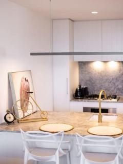 Conveniently located 2BR apt with rooftop pool at Milt - Brisbane - 5