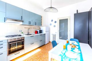 Hostly - Family Home Stresa - Roma - 2