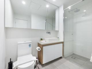 Story Bridge and City View Skyhigh Luxe 2 bed Unit - Brisbane - 5