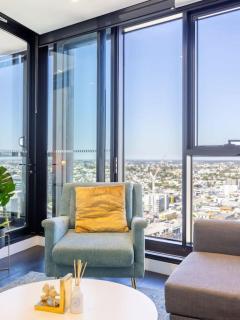 Story Bridge and City View Skyhigh Luxe 2 bed Unit - Brisbane - 2
