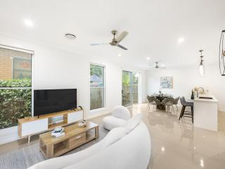 4BR Cozy house 5mins to beach - 7