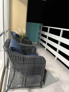 Beautiful Ocean Blue Love oceanfront apartment - 3