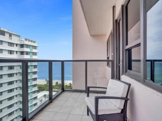 Gorgeous Miami Beach Condo Beach Service 1614 - 7