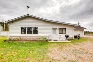 Monico Lakefront Home with Boat Dock and Fire Pit! - - 8