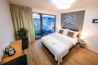 5BR+2Bath Old Town Industrial Penthouse, A/C - Prague - 8