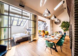 5BR+2Bath Old Town Industrial Penthouse, A/C - Prague - 4