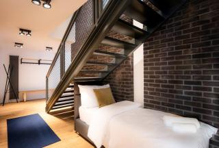 5BR+2Bath Old Town Industrial Penthouse, A/C - Prague - 3