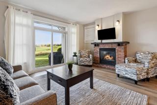 2 Bedroom Condo only steps to the Village! - Blue Mountains - 0