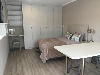 Rock Ridge Manor - 3