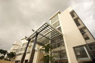 The Avenue Plaza Hotel - 4