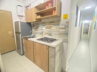 22 APARTAMTO 3 HABTAC 150 mts con BALCON LAURELES ESTADIO - 1
