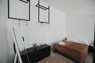Kutaisi Heritage - Modern House in Historic District - 2