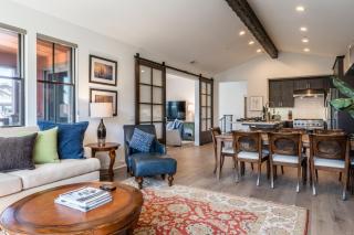 Newly built 3-bedroom + den, 3.5 bath, 2 car garage in Snowcreek Vll (Creekhouse) sleeps up to 8 - Mammoth Lakes - 6