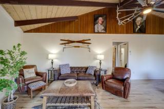 Beech Mountain Cabin with Hot Tub 1 Mi to Slopes! - Beech Mountain - 7