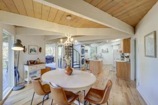 Beech Mountain Cabin with Hot Tub 1 Mi to Slopes! - Beech Mountain - 3