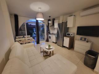 Beach Bungalow Port,free parking - Estepona - 5