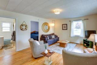 Ludington Vacation Rental - Walk to Lake Michigan! - Ludington - 7
