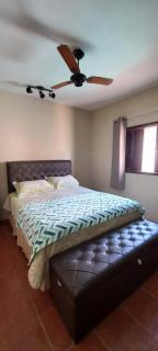 Casa com piscina á cinco minutos da praia com vaga para 3 carros - 9