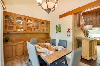 Waterfront Mariposa Vacation Rental with Hot Tub - Mariposa - 3