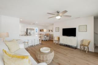 Sand Buckets Unit C, Ocean View Beach Townhouse - Mexico Beach - 8