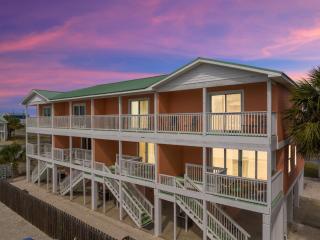 Sand Buckets Unit D, Ocean View Beach Townhouse - Mexico Beach - 0