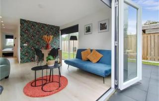 2 Bedroom Awesome Home In Heinkenszand - 7