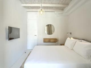 Senses Luxury Suites & Villas - Elia - 5