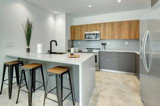 Modern Design and Brand New Furniture - Miami - 9
