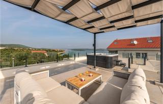 Gorgeous Home In Preko - 4