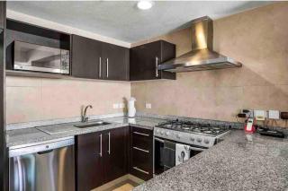 BEACH FRONT~ JACUZZI ~ SPECTACULAR OCEAN VIEWS - 8