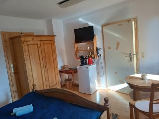 Zimmer Veljanovski - 3