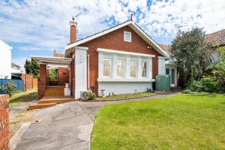 Waterfront Home by Short & Long Stays - Geelong - 1