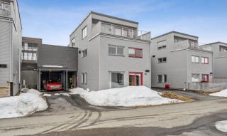 Modern apartment with carport near city and airport - 2