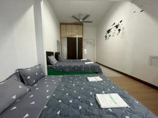 Joyful homestay Miri - Miri - 6