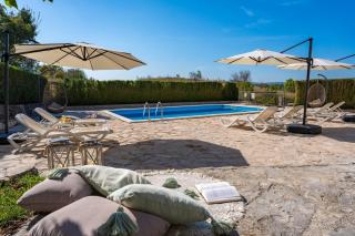 Hacienda Sylvia - secluded 4-bedroom villa with 45sqm heated pool - 2