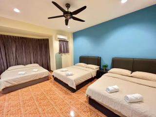 Yolo2 4BR 14PAX NearTC, DinosaurLand, PS4, Netflix - Kuantan - 4