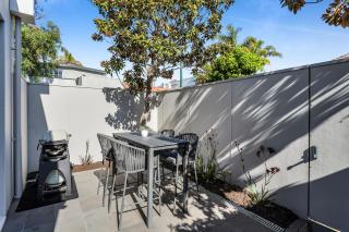 Bev's Retreat by Ready Set Stay - Melbourne - 6