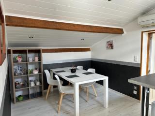 Appartement mansardé et climatisé 50 m2 - Pompignan - 6