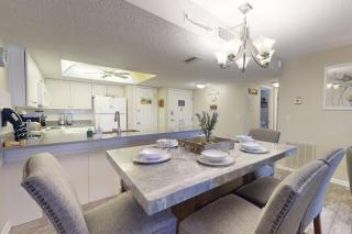 210 - Sandy Shores - St Pete Beach - 7