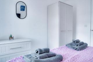 Modern 2 bedroom flat - 15 minutes to Liverpool - Birkenhead - 2