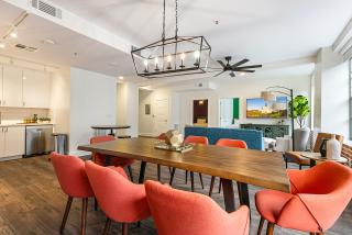 Gorgeous 4BR Luxury Condo Steps to French Quarter - New Orleans - 9