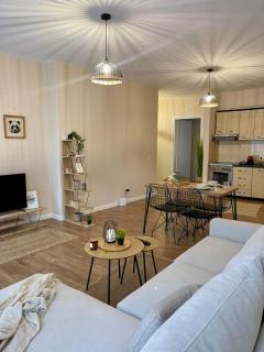 MH apartment, free parking, flexible check in - Tirana - 8